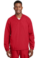 Camisa cortavientos raglán de cuello en V Sport-Tek®