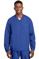 Camisa cortavientos raglán de cuello en V Sport-Tek®