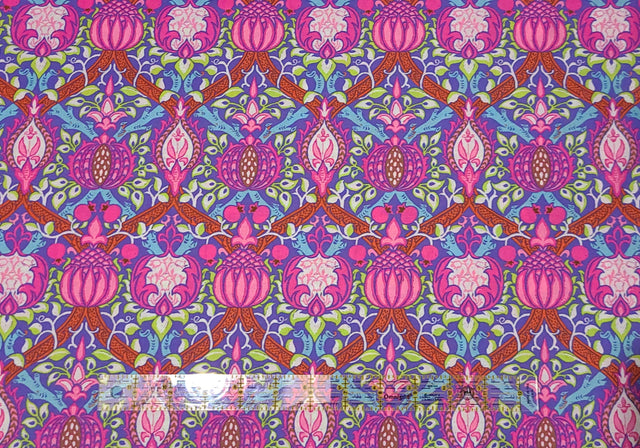 Quilting Cotton Kaffe Fassett x Morris & Co. Floral Granada Purple