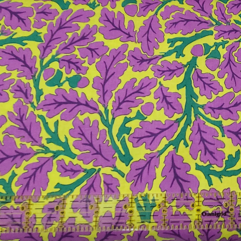 Quilting Cotton Kaffe Fassett x Morris & Co. Floral Oak Violet