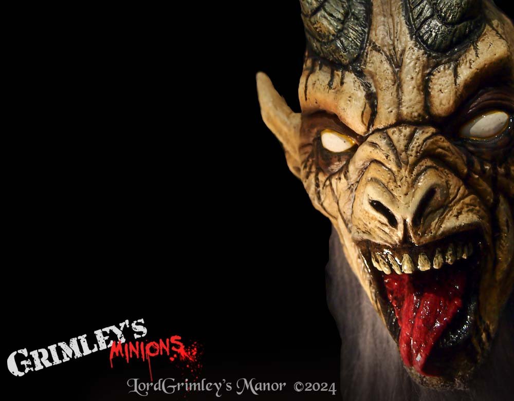 Krampus Night White Variant - Krampusnacht - Half Mask