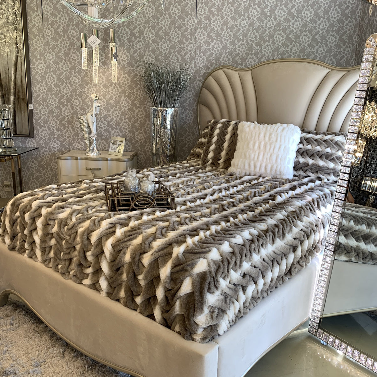 Soft Braided Look Cozy Faux Fur Fabric - Toned Mocha & Silver, Braided Look, 104" X 93" (Cal King/Eastern King - 104" X 93")