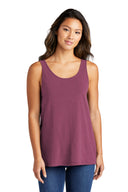Camiseta sin mangas teñida en prenda Beach Wash® para mujer de Port & Company®