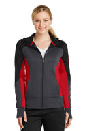 Chaqueta con capucha y cremallera completa de forro polar Tech Fleece con bloques de color para mujer Sport-Tek®