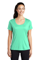 Camiseta con cuello redondo Posi-UV® Pro para mujer Sport-Tek®