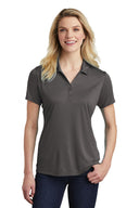 Polo Competitor PosiCharge para mujer Sport-Tek®