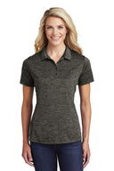 Polo PosiCharge Electric Heather para mujer Sport-Tek®