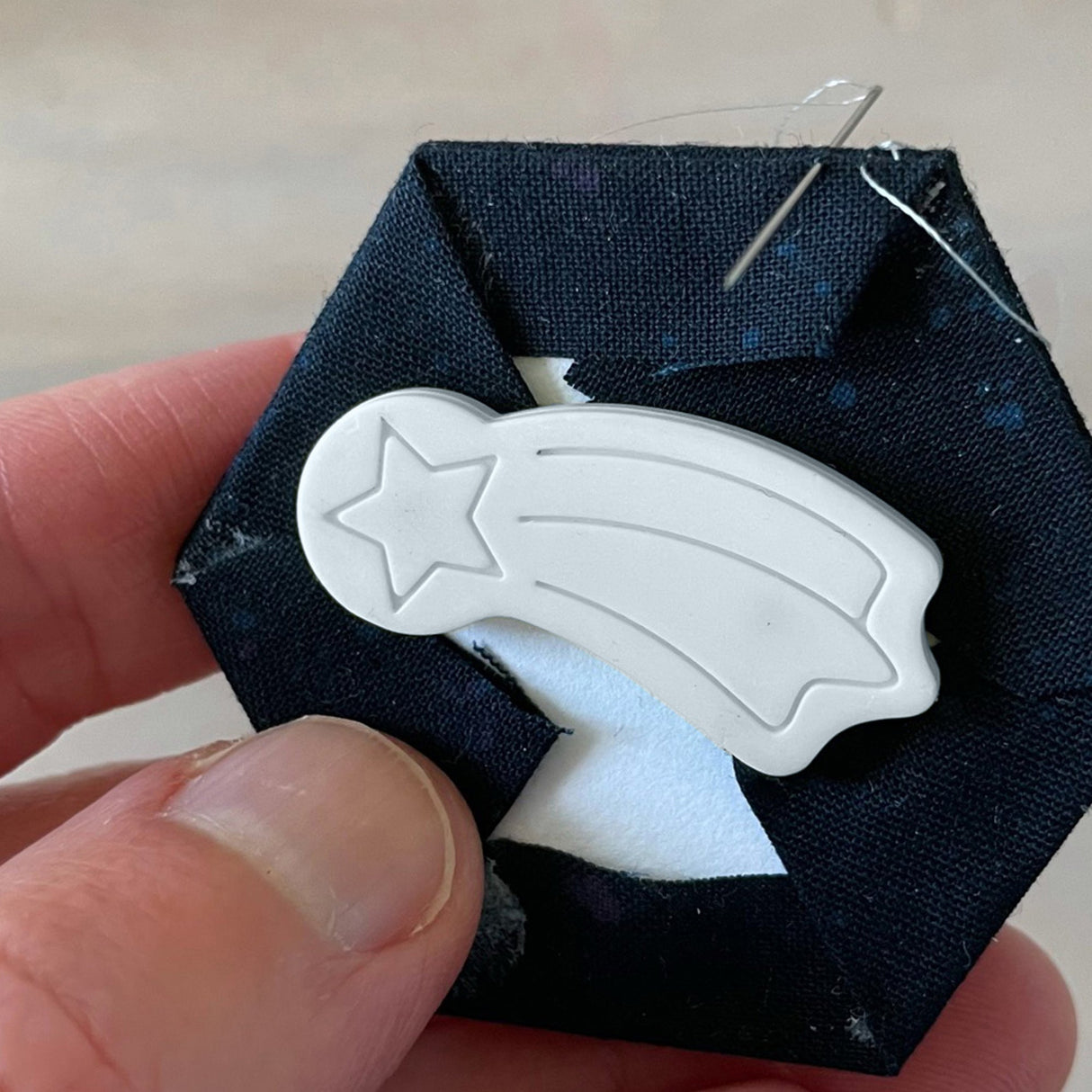 SewTites Star Lite Magnetic Sewing Pins Fabric - Icy Blue-Grey, Star Shape, 1.15" X .5" (5 Pack)