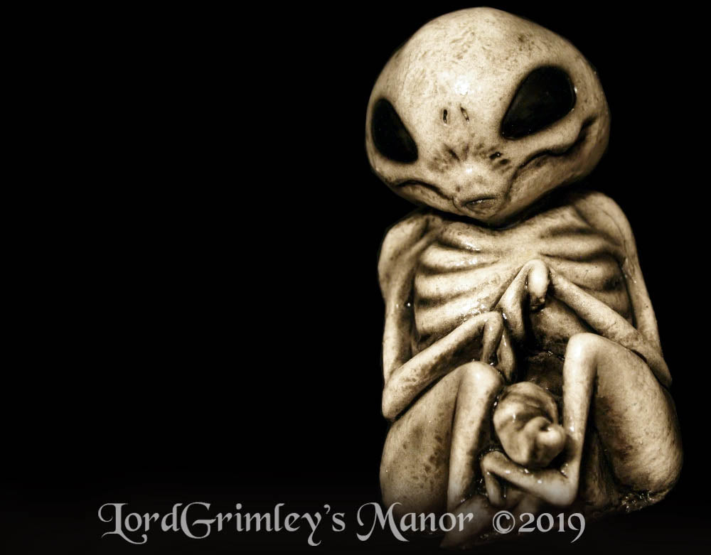 Combo - White Alien and Cthulhu - Embryo Jar