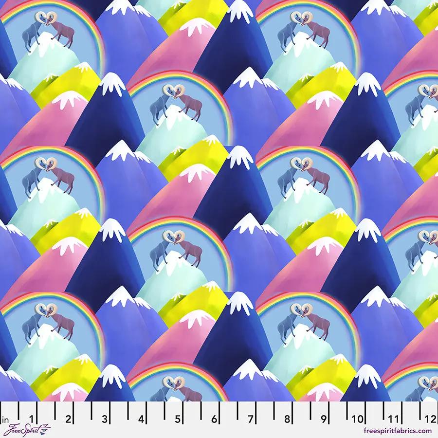 Cotton Fabric Love on the Snow Top Multi 44/45"