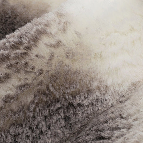 Luxe Cuddle Arctic Chinchilla Fabric 58/60"