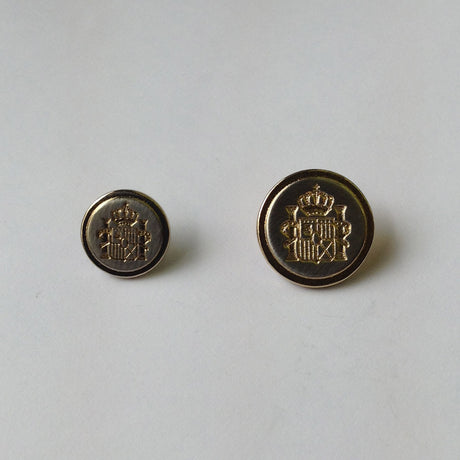 Crown Crest Brushed Metal Buttons - Gold Crest And Crown On Brushed Silver Background