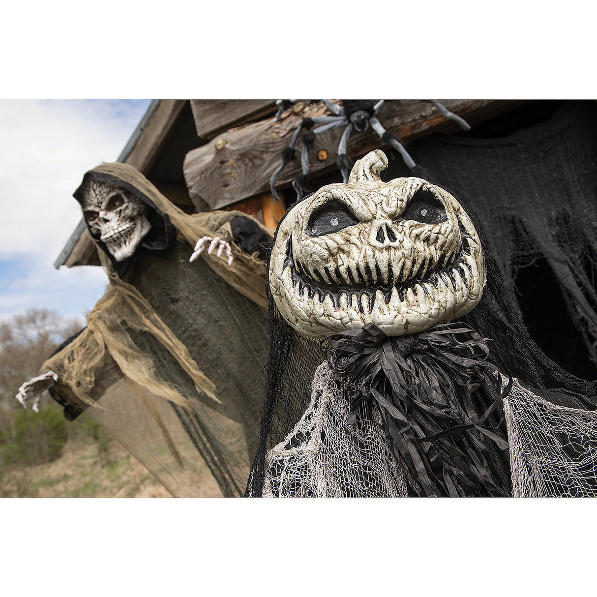 Light-Up Green Pumpkin Man Halloween Decoration for Spooky Parties and Haunted House Events