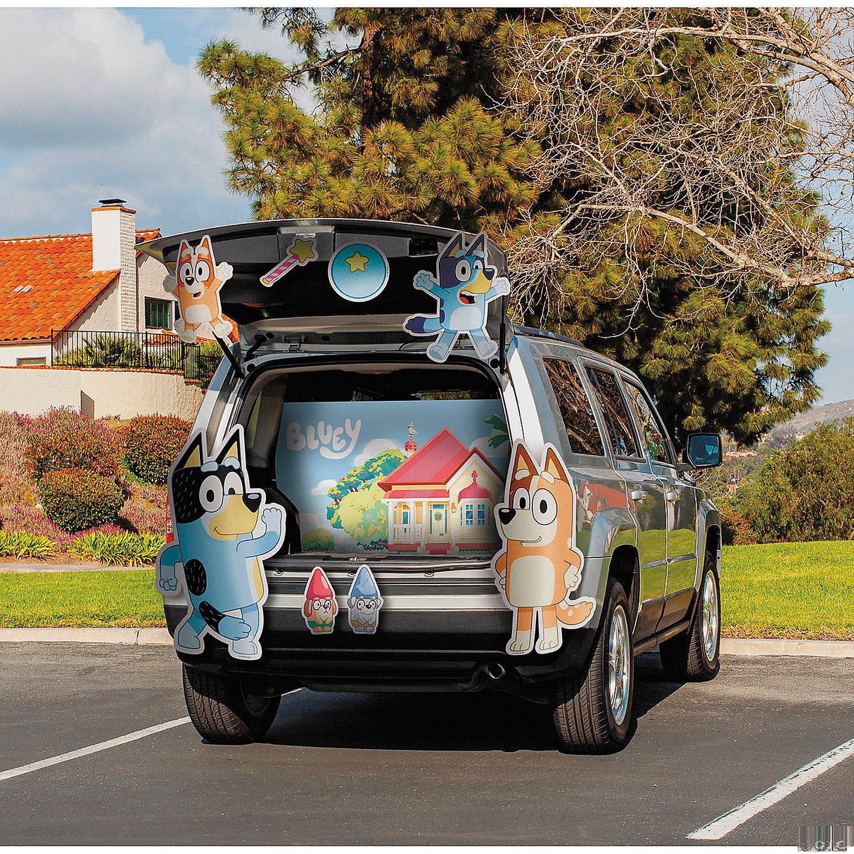 Bluey Treat Your Trunk Decorating Kit for Halloween Trunk or Treat Events and Party Decorations