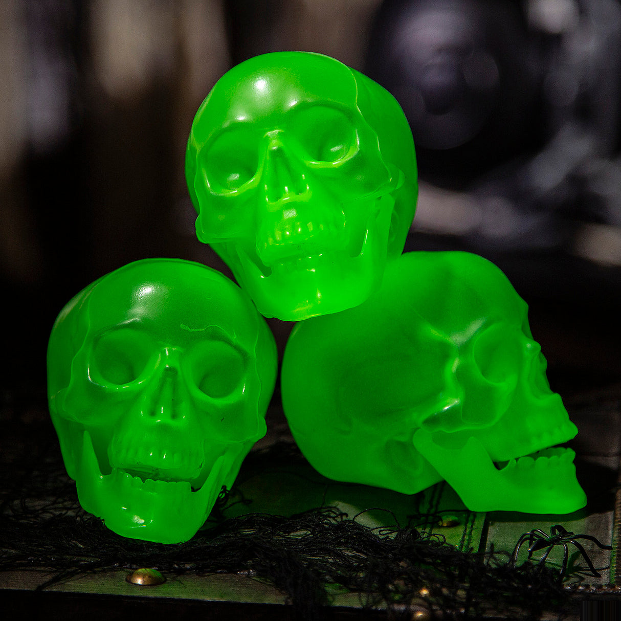 Glow-in-the-Dark Skulls Halloween Decoration Set for Spooky Displays Parties and Events