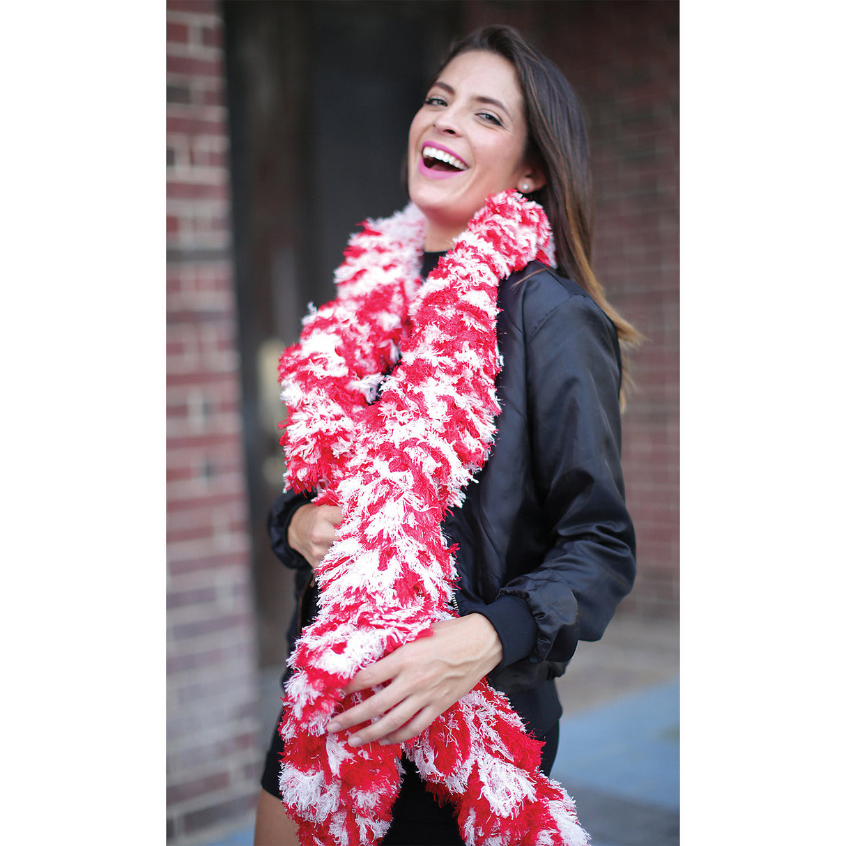 Luxurious Boa Super Featherless Red White for Fashion Accessories and Party Outfits