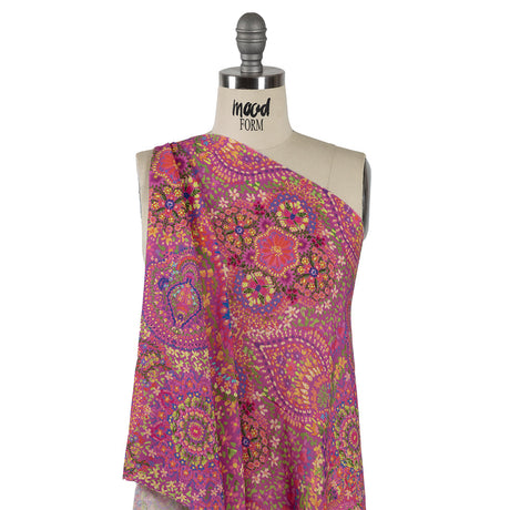 Sustainable Viscose Crepe - Pink Paisley - Amsterdam Market Print - Mood Exclusive Gisele Collection