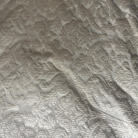 Mondavi Silk Fabric - Traditional Two-Toned Damask, 55" Width (1 Yard)