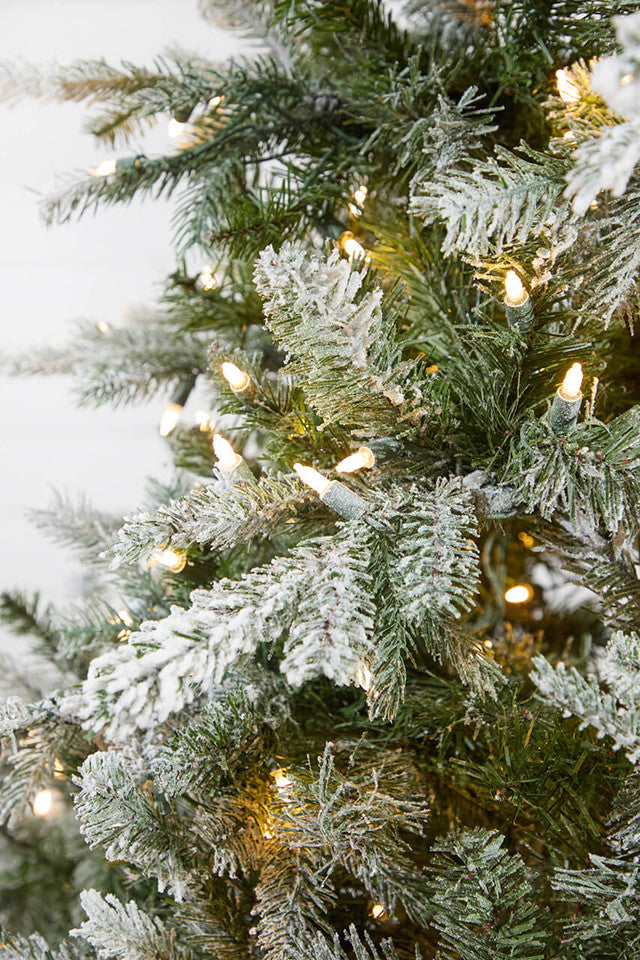 7.5' Snow Tip Aspen Tree 650 LED Lights