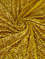 Stretch Sequin on Velvet Yellow Gold