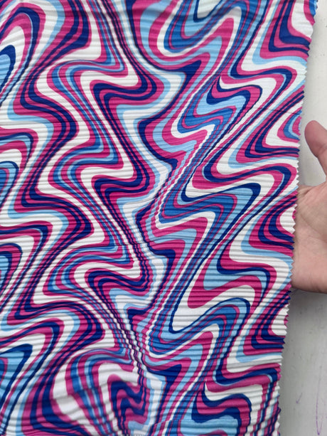 Printed Pleated Knit Blue Pink Wave