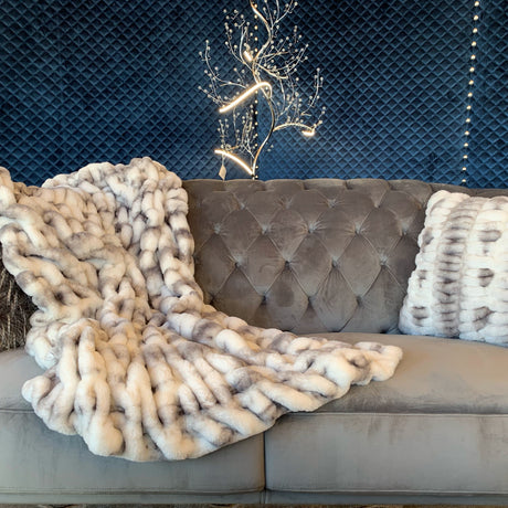 Braided Look Fluffy Soft Faux Fur Fabric - Gray White Braided Look, 104" X 93" (Cal King/Eastern King)