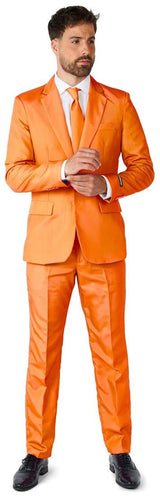 Stylish Solid Orange Suit for Elegance at Holiday Parties and Celebrations