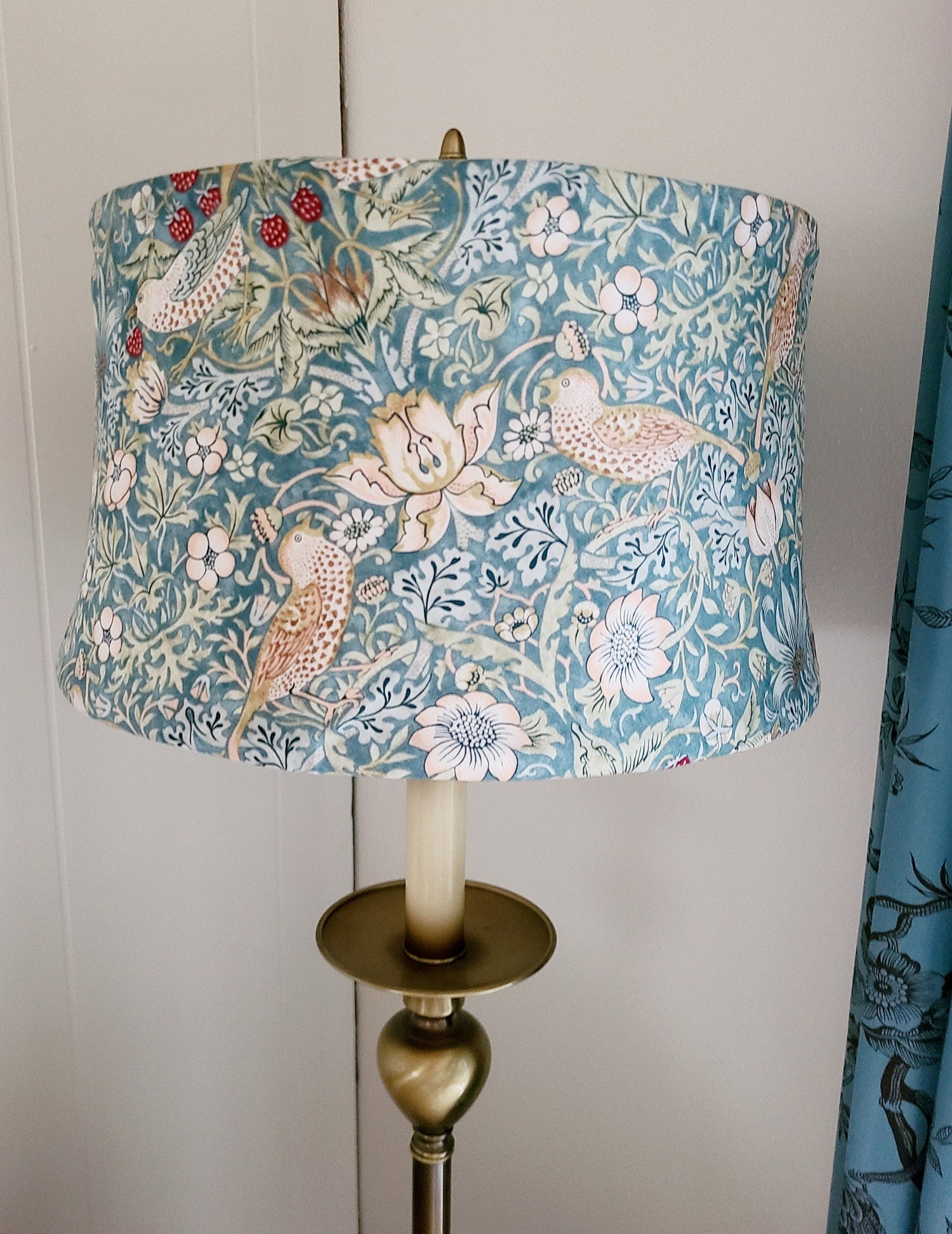 Quilting Cotton Strawberry Thief Aqua William Morris