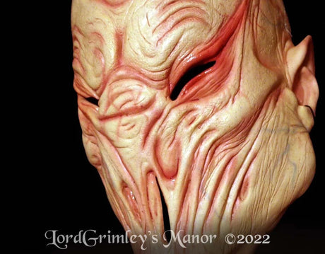 Twisted Alien Mask