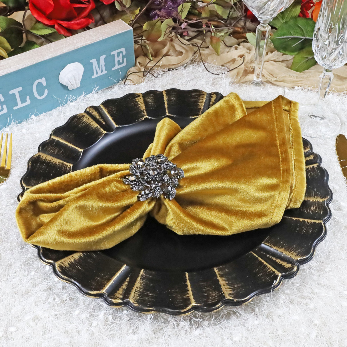 Acrylic Charger Plate 13" Black Scallop Rimmed