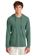 Port & Company® Camiseta con capucha teñida a la prenda estilo lavado de playa