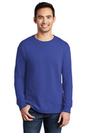 Camiseta de manga larga teñida en prenda Beach Wash® de Port & Company®