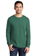 Camiseta de manga larga teñida en prenda Beach Wash® de Port & Company®
