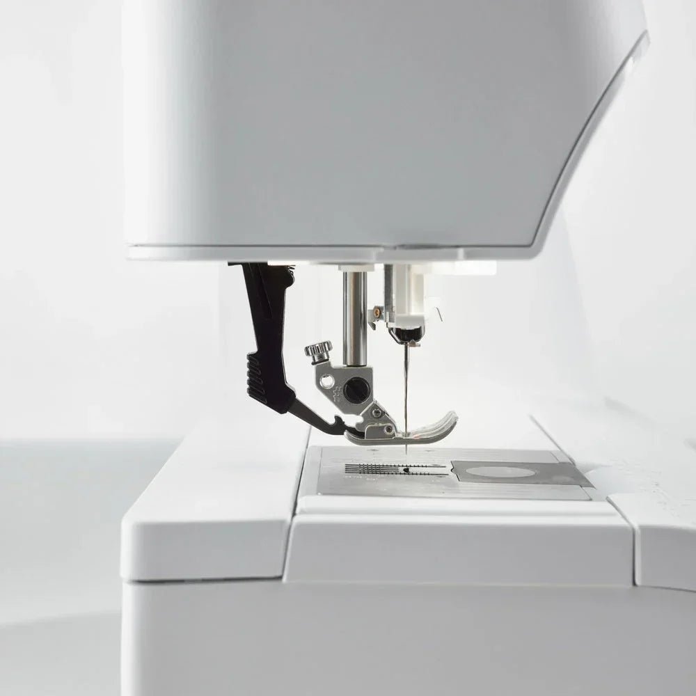 PFAFF Expression 710 Sewing Machine