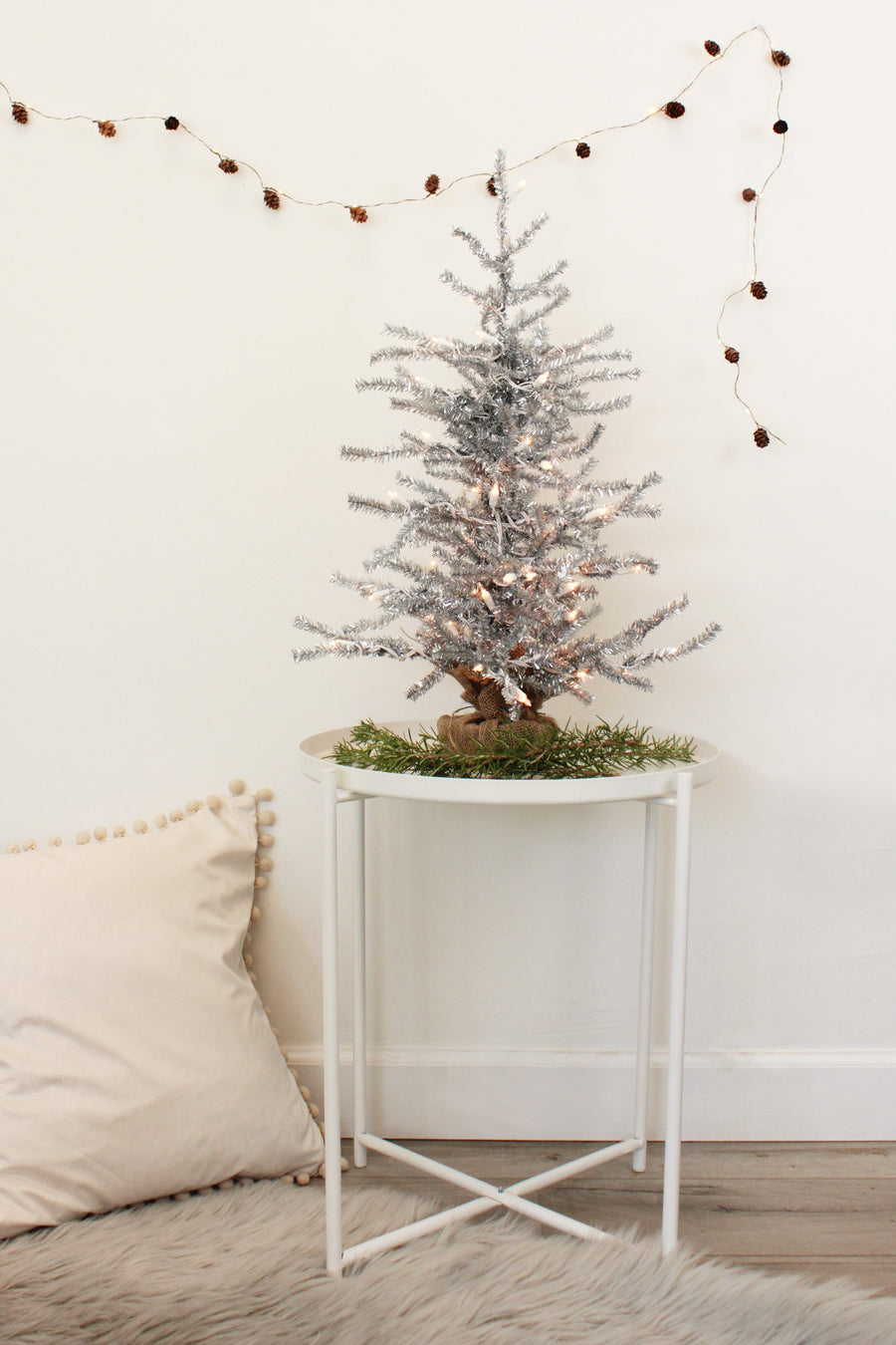 2' Pre-Lit Burlap Base Tinsel Tree