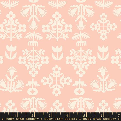 Cotton Fabric Paper Cuts 2 Peach Puff Fresh Cut Flowers 43/44"