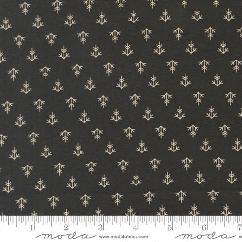 Cotton Fabric Posh Onyx Noir Fretwork Blender 44/45"