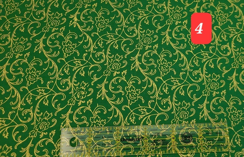 Fabric Panel Quilting Santa Christmas 100% Cotton