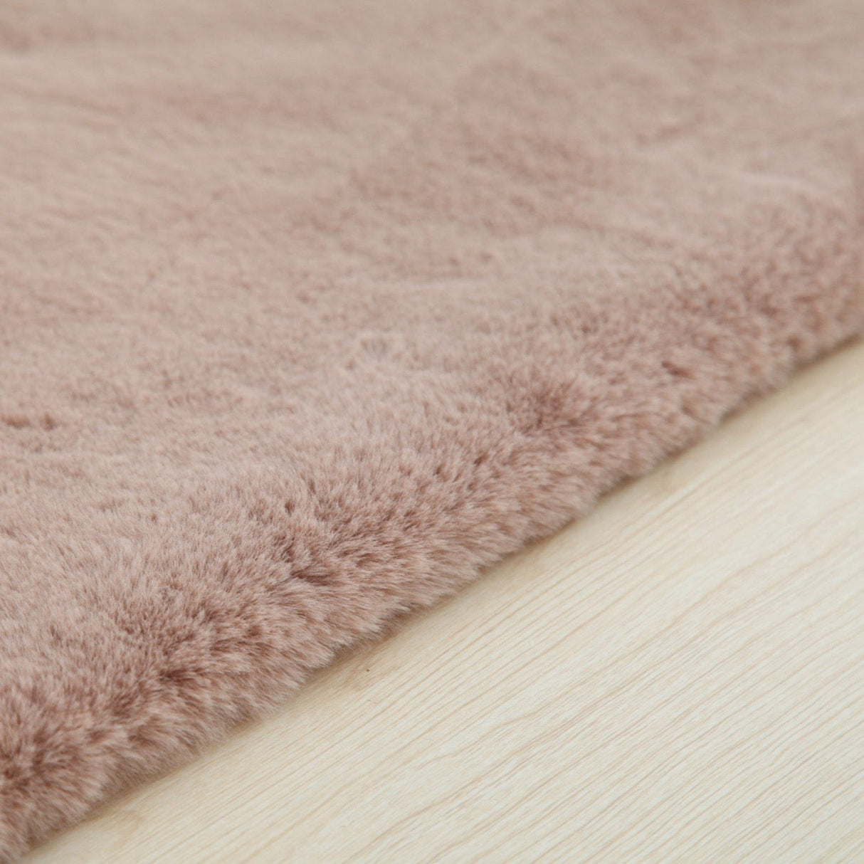 Soft Touch Faux Rabbit Chinchilla Feel Polyester Fabric - Solid Colors, 1" Pile Height (1 Rug)