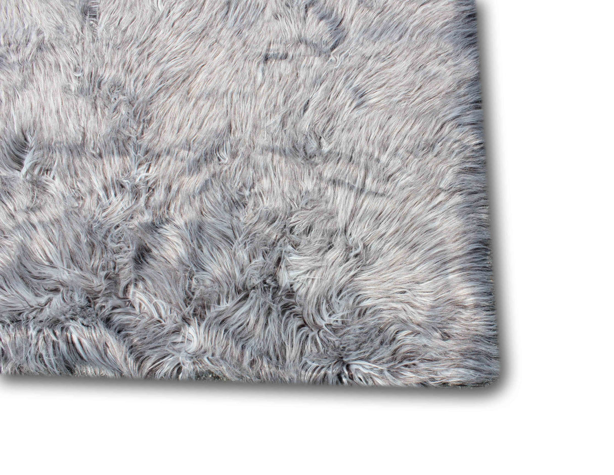 Soft Cozy Fuzzy Faux Fox Fur Area Rug/Carpet - Faux Fox Fur Area Rug, White Gray, 7'6" X 10'3" (1 Piece)