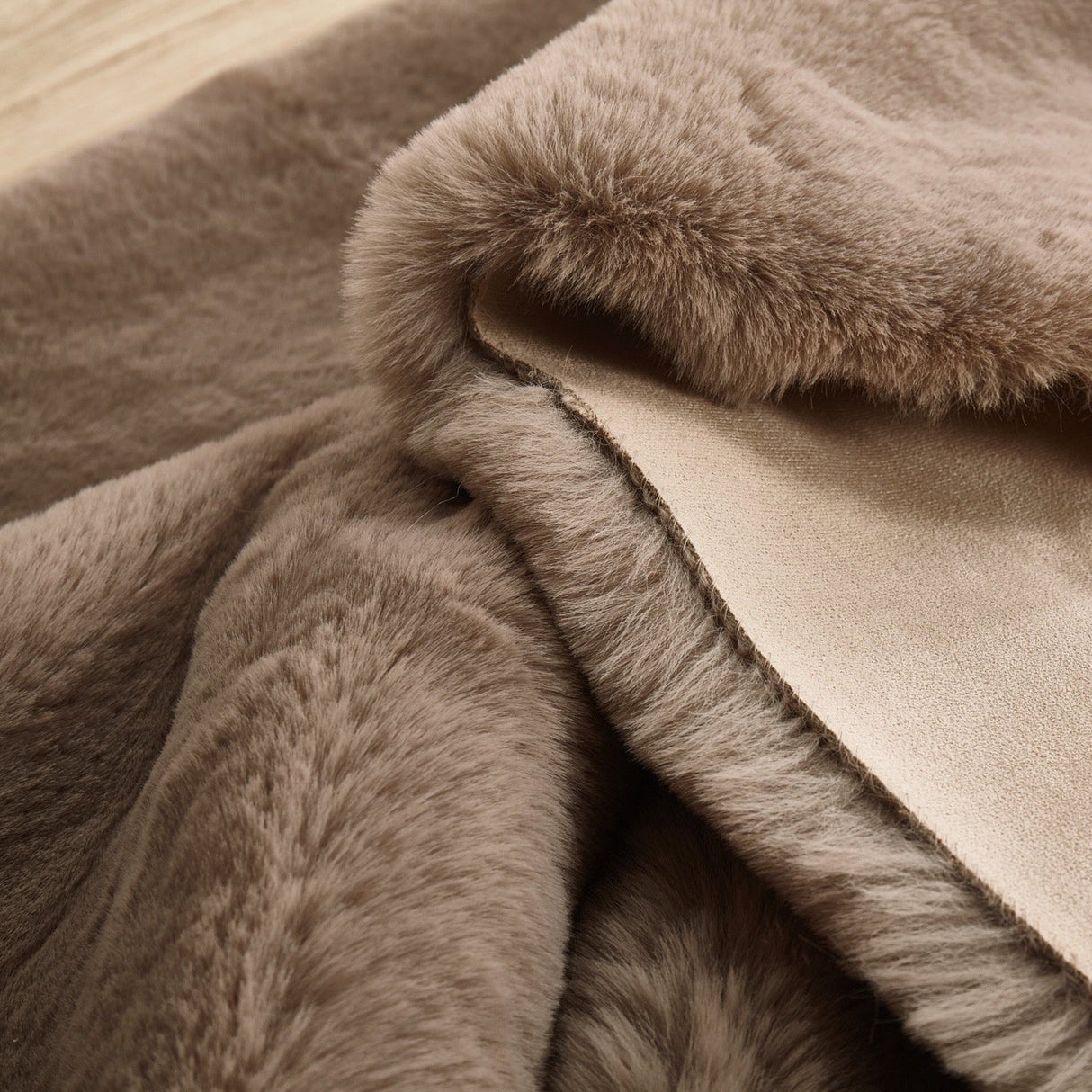Soft Touch Faux Rabbit Chinchilla Feel Polyester Fabric - Solid Colors, 1" Pile Height (1 Rug)