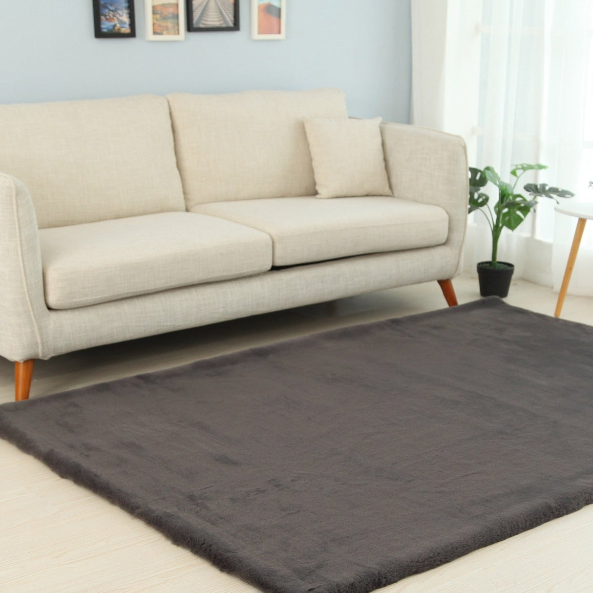 Soft Touch Faux Rabbit Chinchilla Feel Polyester Fabric - Solid Colors, 1" Pile Height (1 Rug)