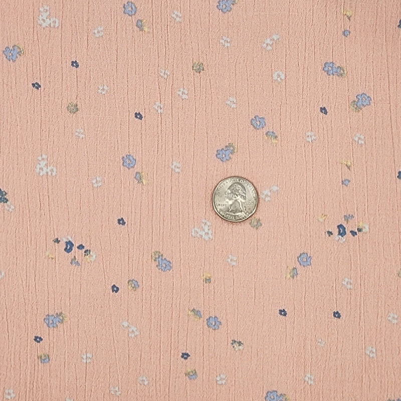 1 Yard Mauve Rayon Crinkle Woven Fabric for Garments and Crafts 50/52 Inch Wide