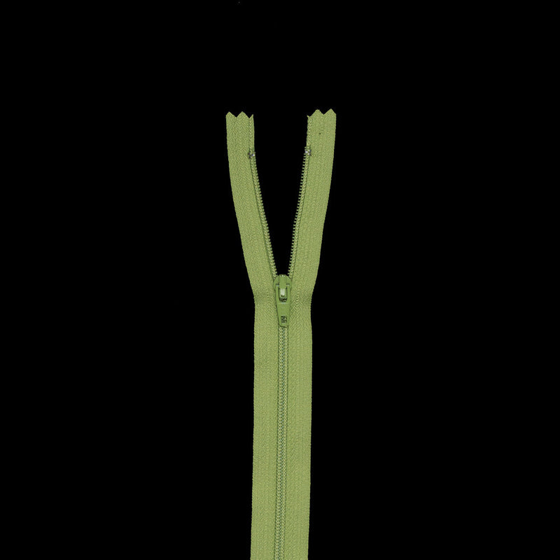 Regular Zipper 9" by YKK - 827 Macaw Green
