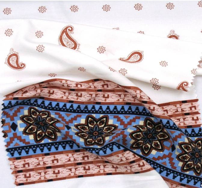 1D647 Rayon Poplin Fabric - Off White/Blue Print, 54/55" Width (1 Yard)