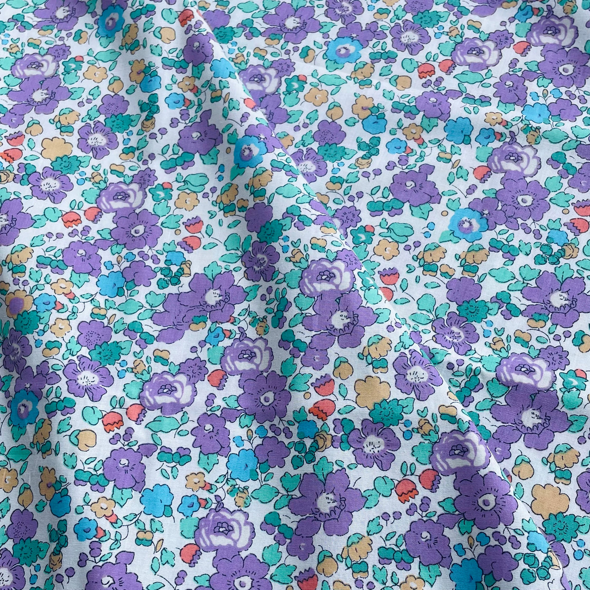 Betsy Floral 60S Tissun liberty Cotton Fabric For Kids Baby Sewing Cloth Dresses Skirt DIY Handmade Designer Patchwork Meter