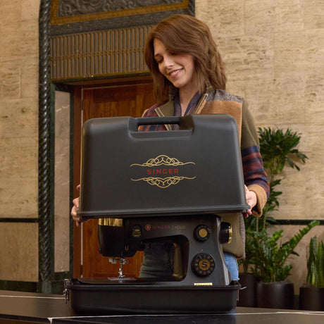 SINGER HD500 Classic Black Sewing Machine - Black, Vintage Inspired Design, Hard Carrying Case Bundle (1 Unit)