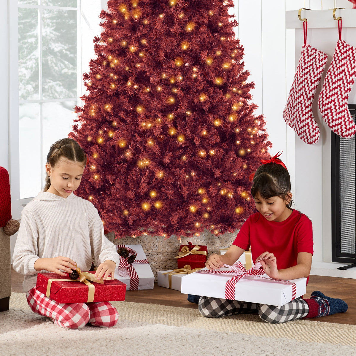 Pre-Lit Artificial Christmas Tree with Incandescent Lights and Sturdy Stand product image
