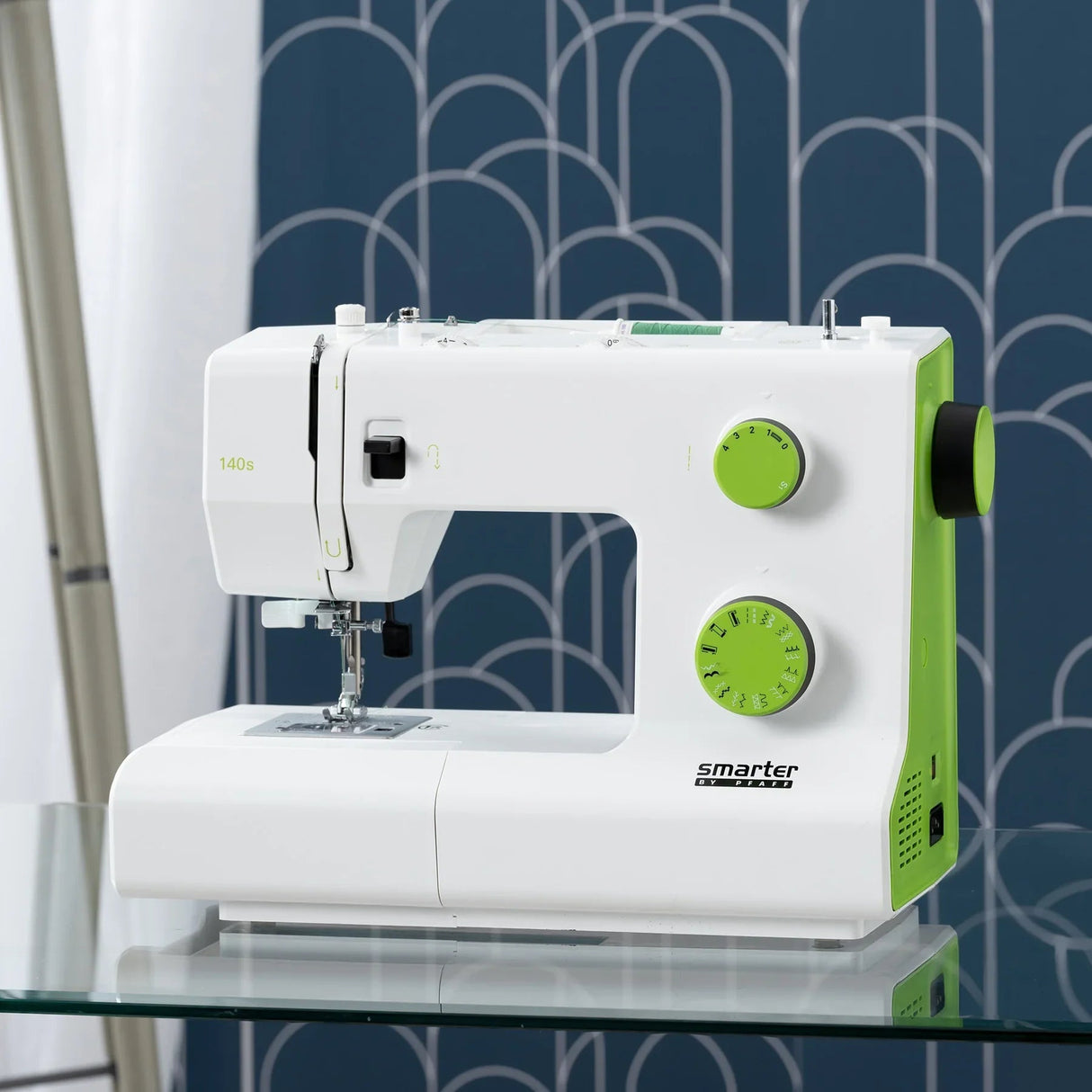 SMARTER BY PFAFF 140s Sewing Machine