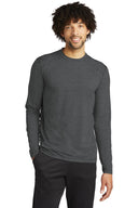 Camiseta de manga larga Sport-Tek® Exchange 1.5